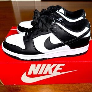 ❤️NIKE DUNK LOWS❤️